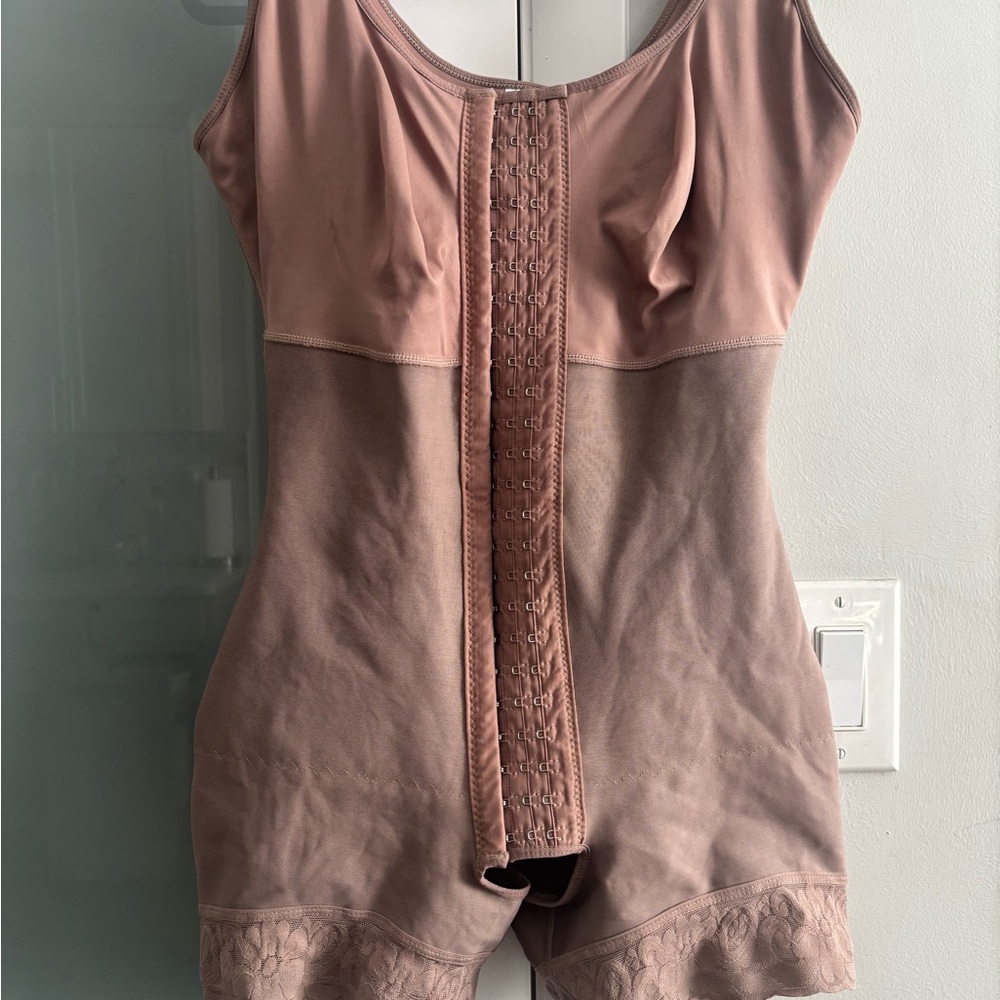 Women's Faja